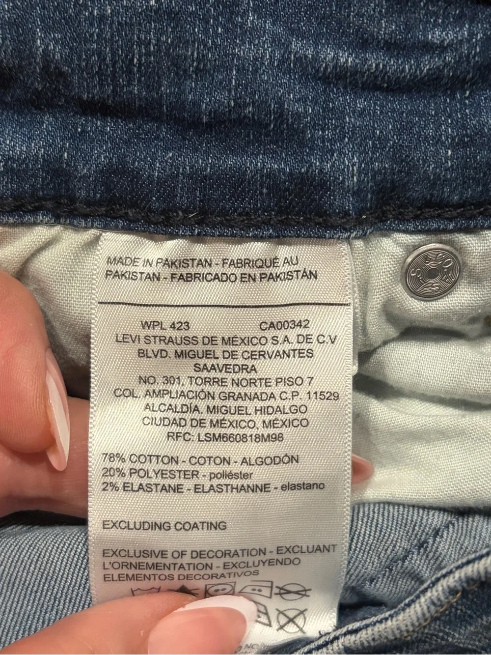 Levi's high rise blue denim shorts
